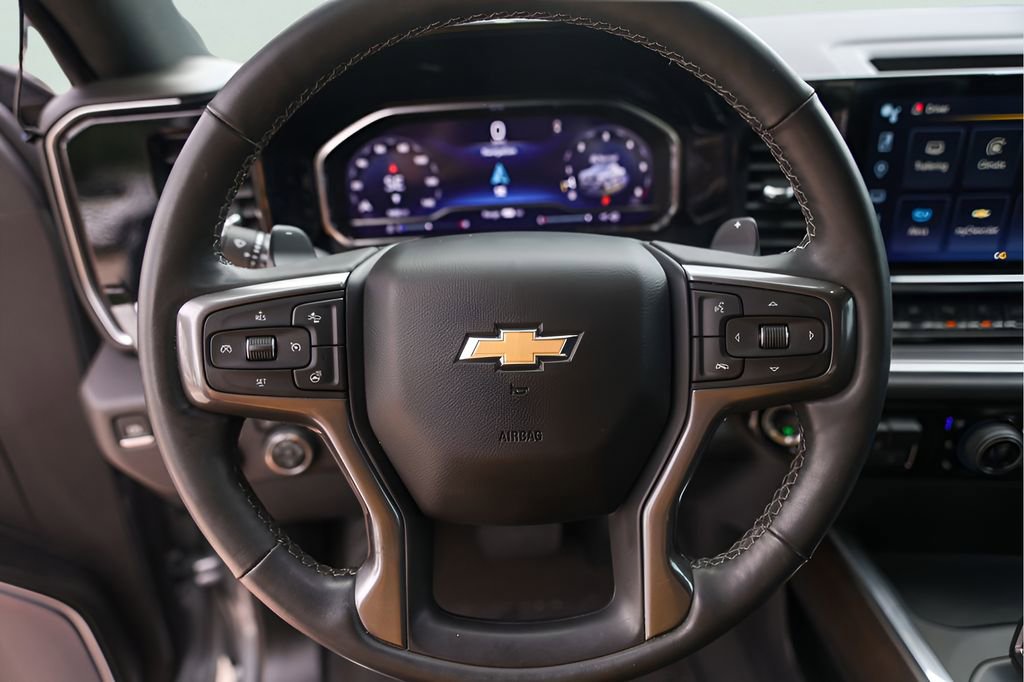Used 2024 Chevrolet Silverado 1500 High Country RWD image 15