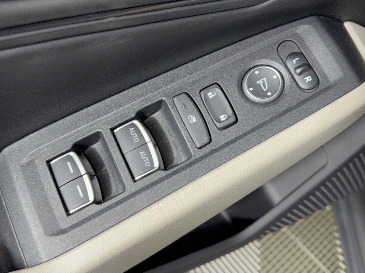 Certified 2024 Honda Accord EX image 15