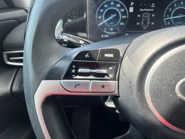 Used 2024 Hyundai Elantra SEL FWD image 20
