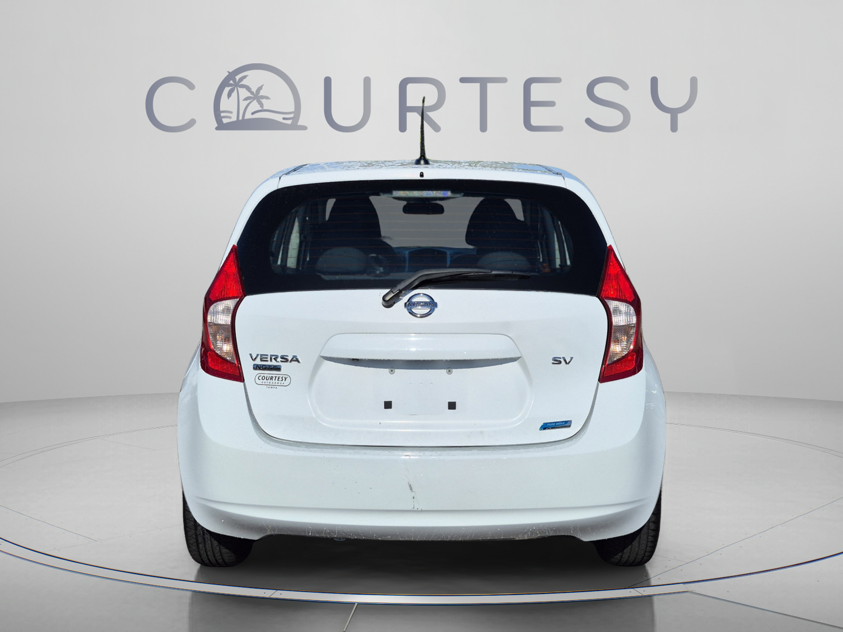 Used 2016 Nissan Versa Note SV FWD image 4