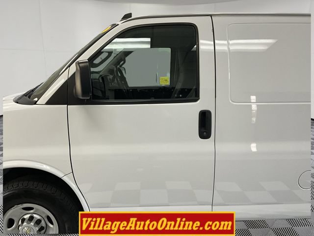 Used 2020 Chevrolet Express 2500 w/ Driver Convenience Package RWD image 8