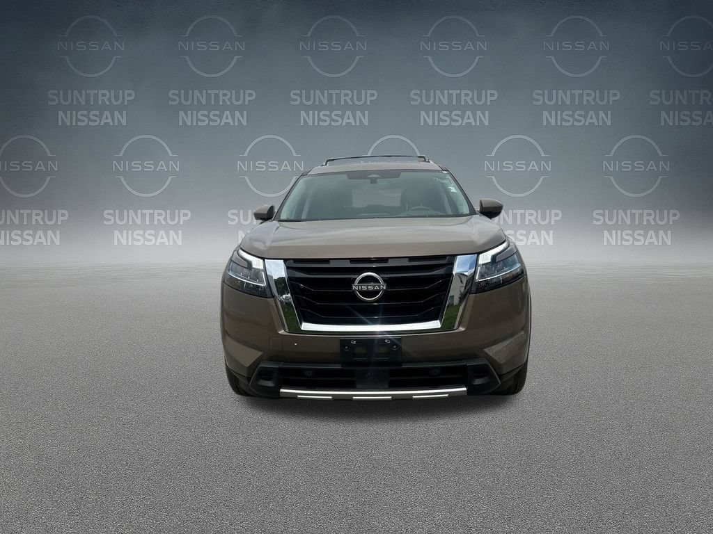 Used 2024 Nissan Pathfinder Platinum w/ Cargo Package FWD image 42