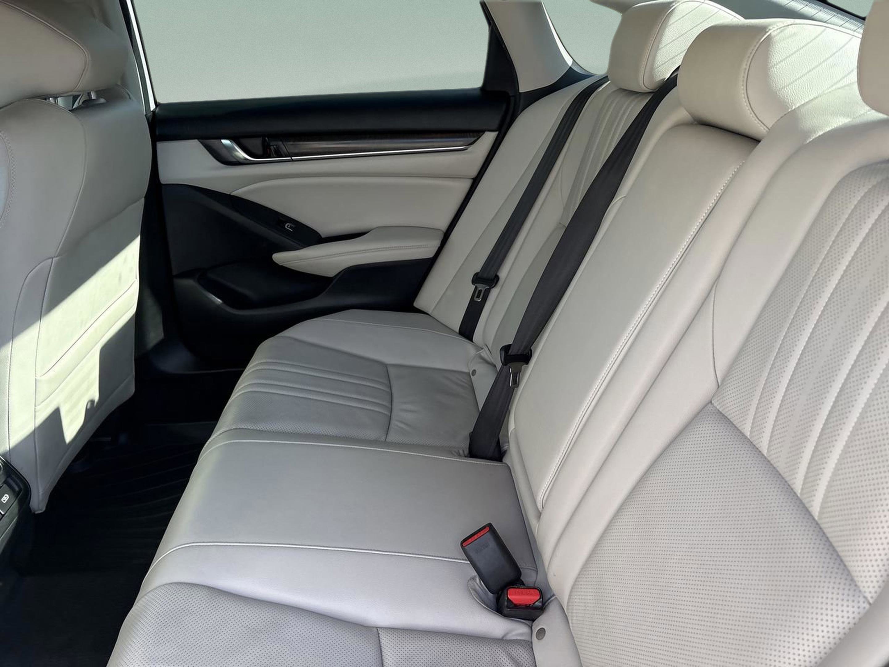 Used 2022 Honda Accord EX-L image 17