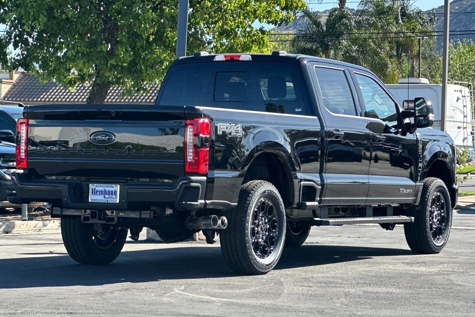 New 2026 Ford F250 Lariat w/ Black Appearance Package image 4