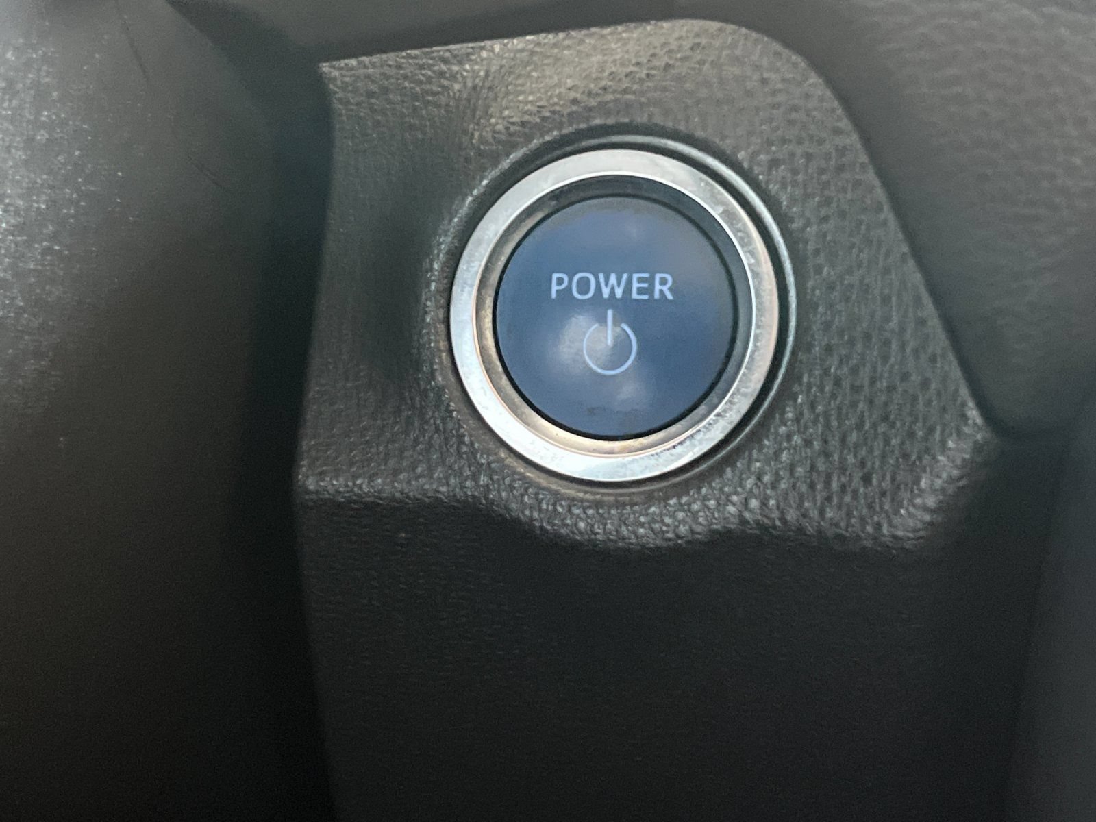 Used 2020 Toyota RAV4 XLE w/ All Weather Liner Package AWD/4WD image 21