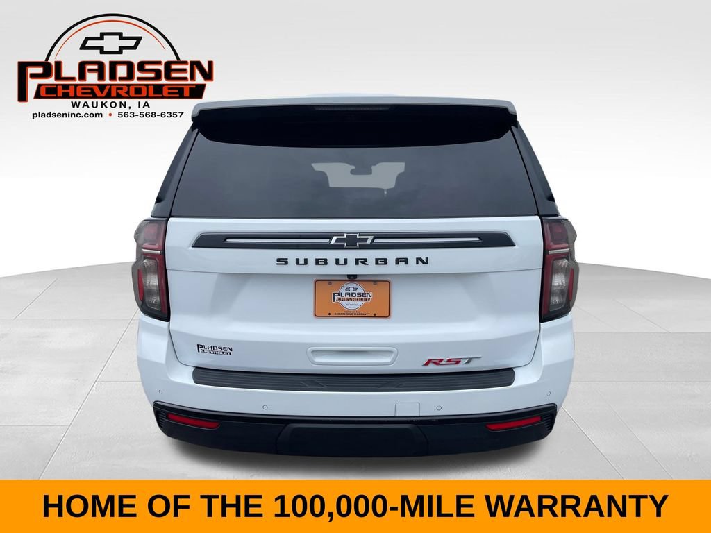 Used 2024 Chevrolet Suburban RST w/ Luxury Package AWD/4WD image 4