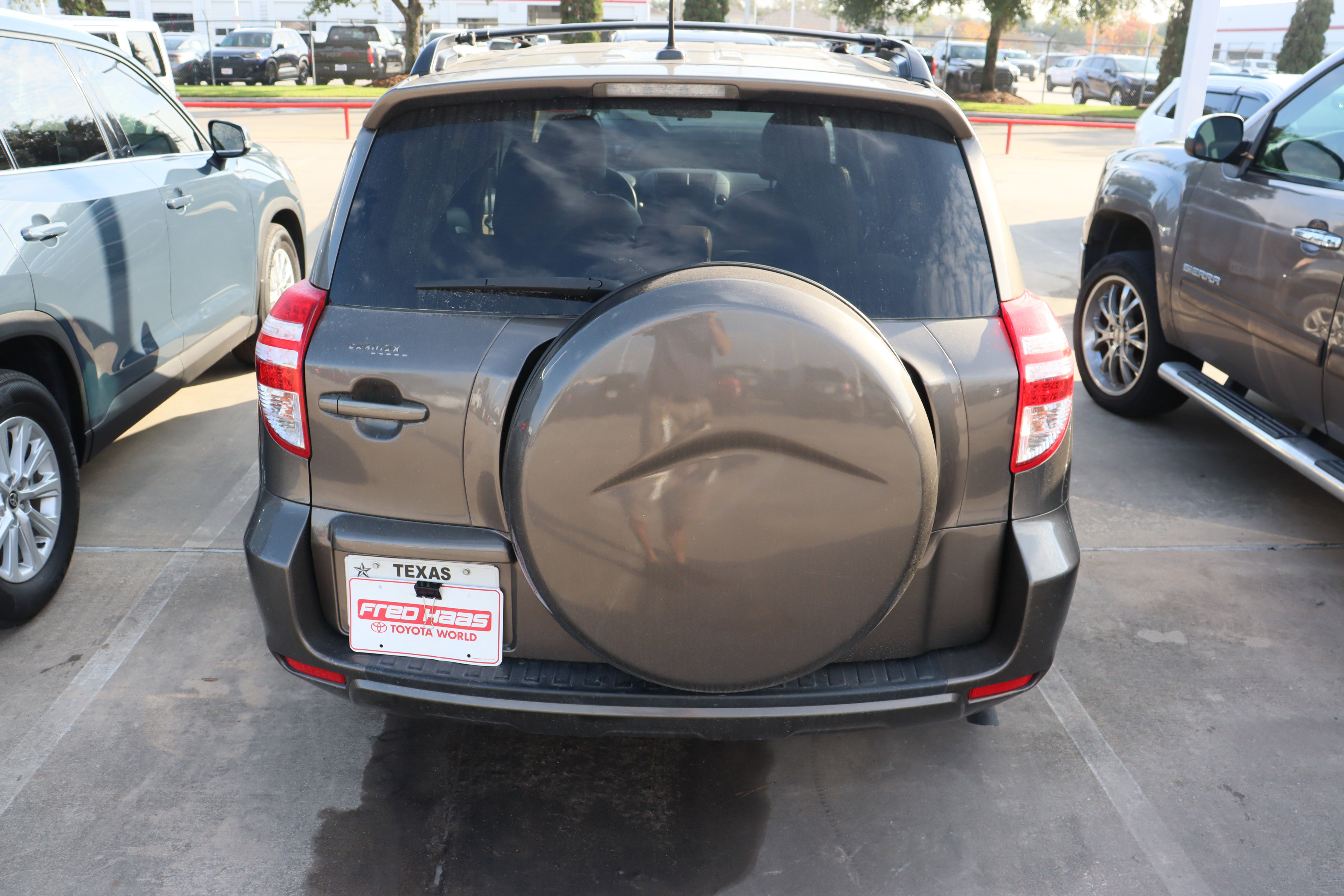 Used 2011 Toyota RAV4 2WD image 7