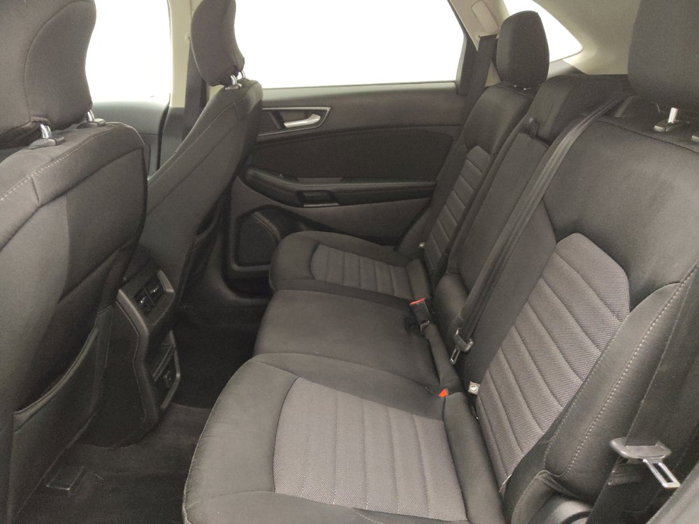 Used 2015 Ford Edge SE AWD/4WD image 18