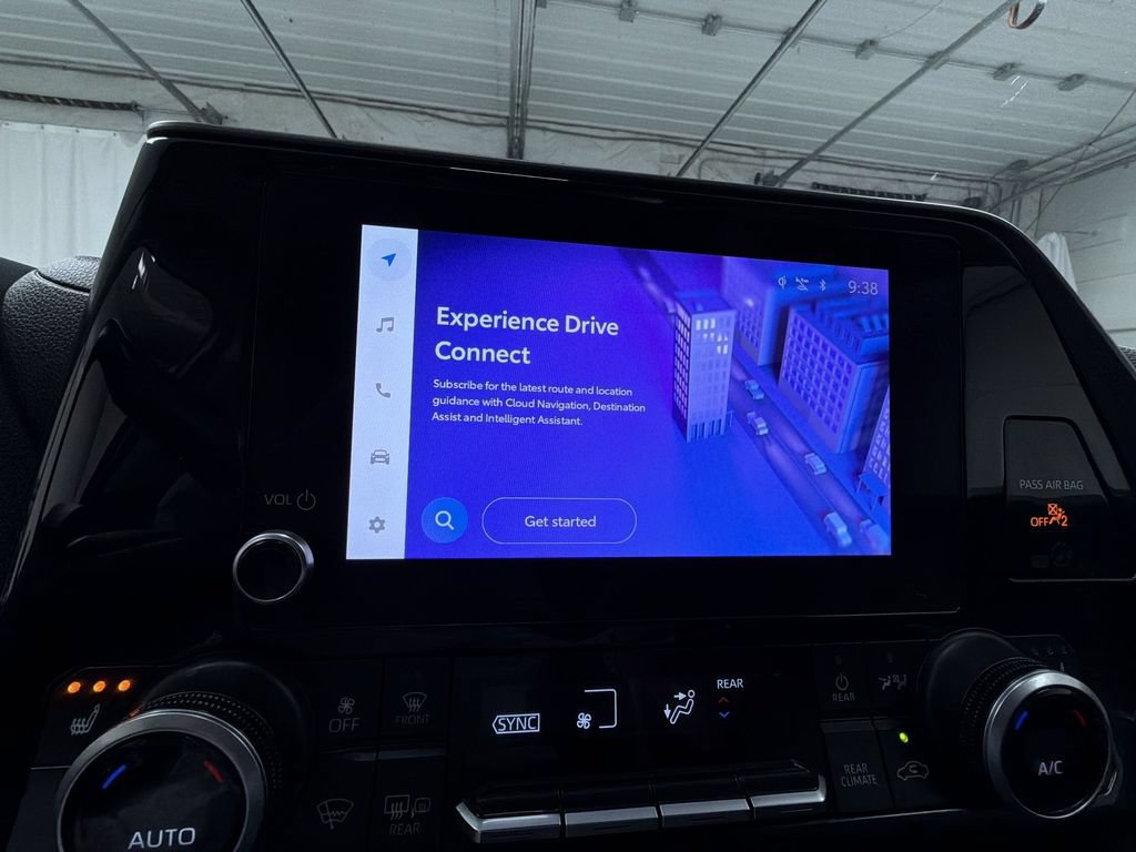 Certified 2024 Toyota Highlander XLE AWD/4WD image 13