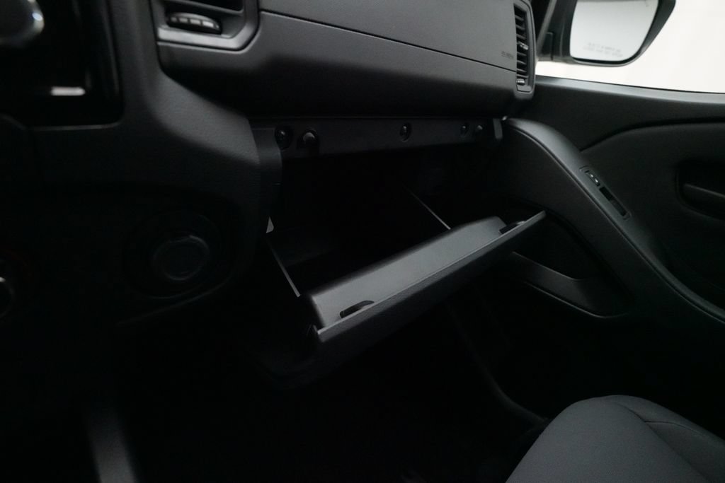 Used 2022 Nissan Frontier S w/ Technology Package AWD/4WD image 29