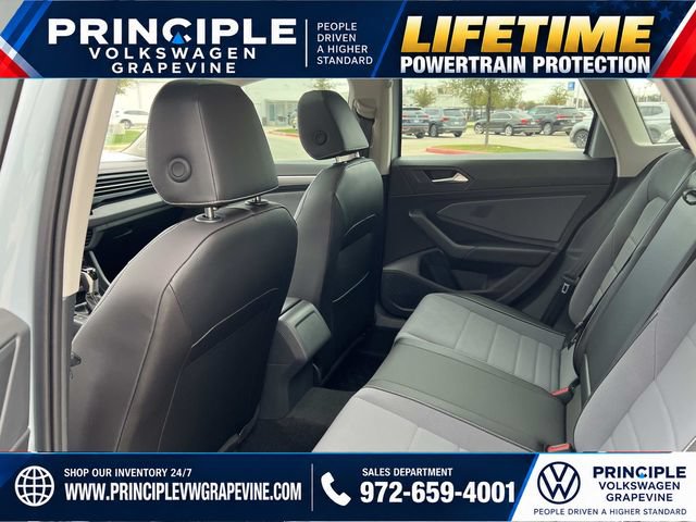 New 2026 Volkswagen Jetta SE FWD image 23