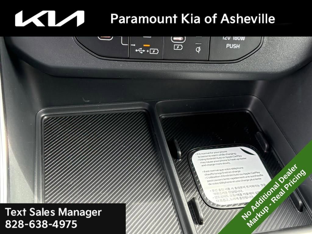 New 2026 Kia Carnival EX image 16