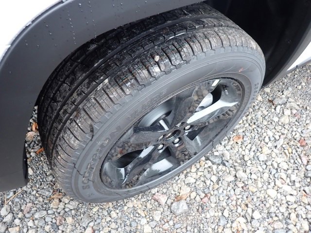 New 2025 Jeep Grand Cherokee Limited w/ Black Appearance Package image 11