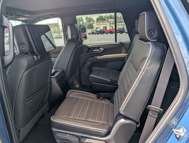 New 2026 GMC Yukon Denali Ultimate AWD/4WD image 10
