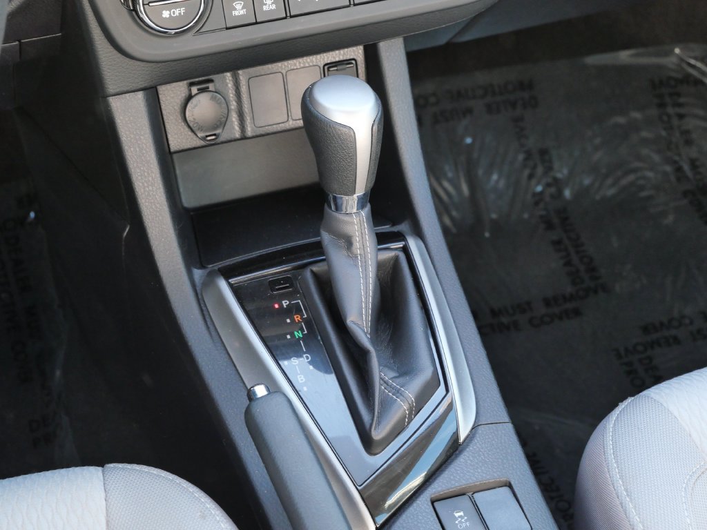 Used 2016 Toyota Corolla LE FWD image 19