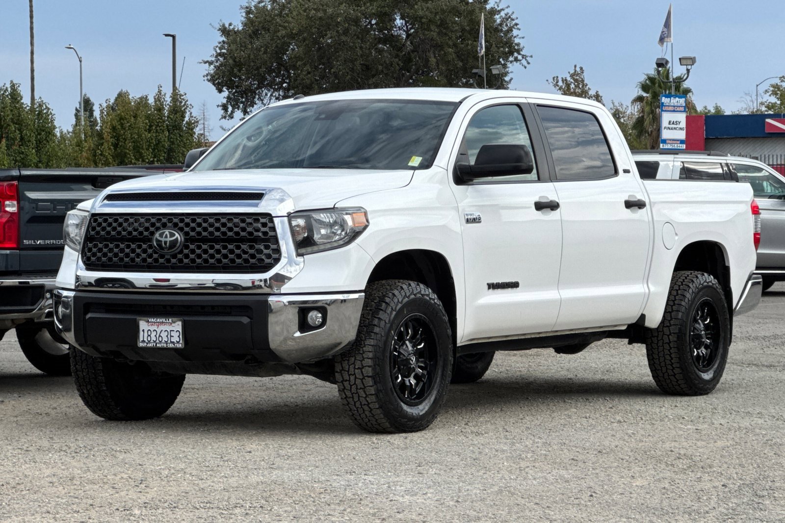 Used 2018 Toyota Tundra SR5 w/ SR5 Upgrade Package image 8