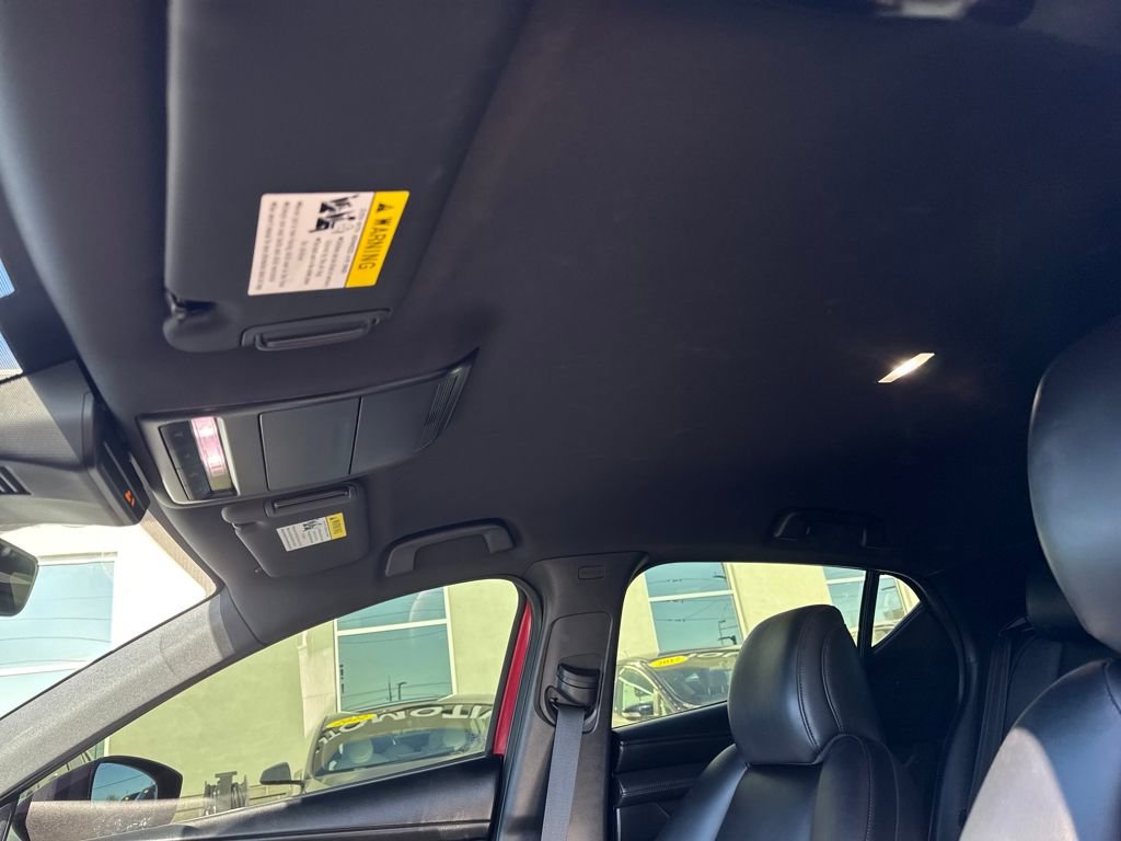 Used 2019 MAZDA MAZDA3 Hatchback w/ Preferred Package image 21