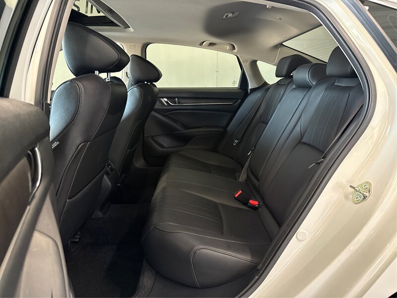 Used 2020 Honda Accord EX-L image 10