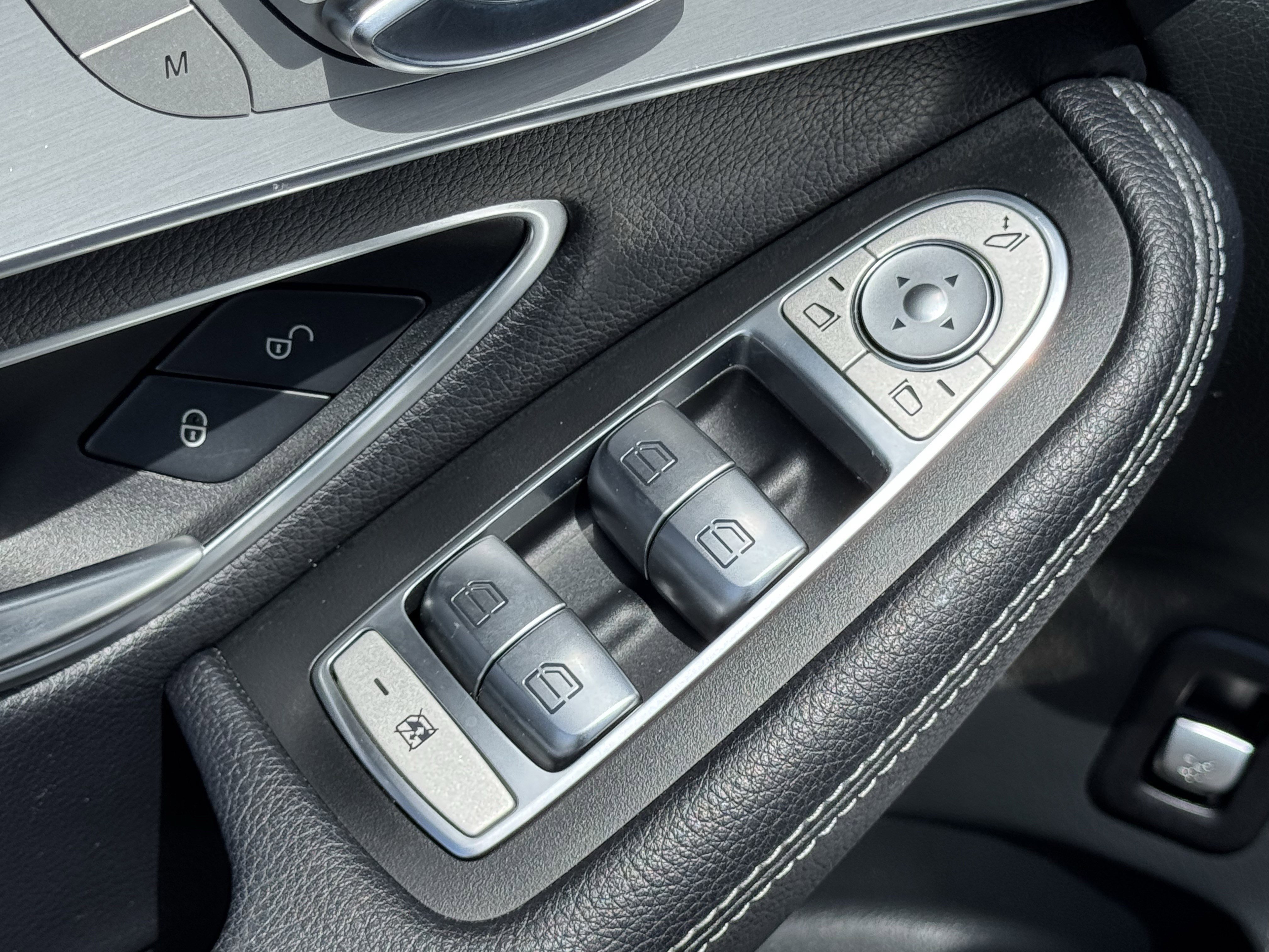 Used 2018 Mercedes-Benz GLC 43 AMG 4MATIC image 23