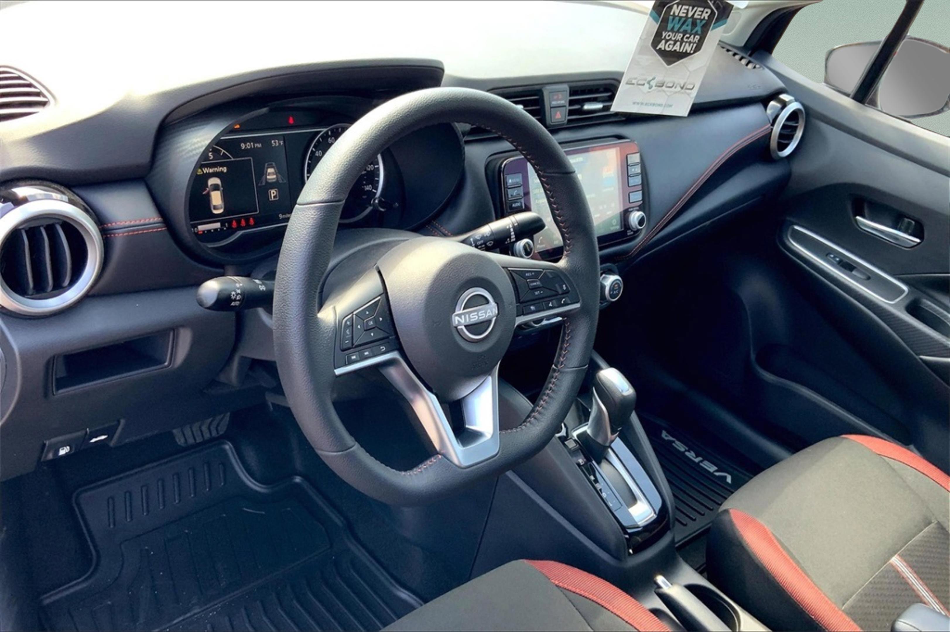 New 2025 Nissan Versa SR w/ Trunk Package image 7