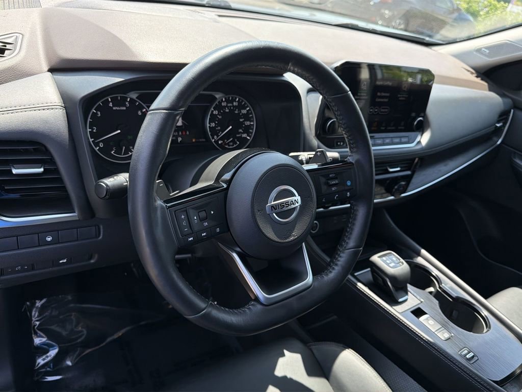 Used 2021 Nissan Rogue SL w/ Premium Package FWD image 16