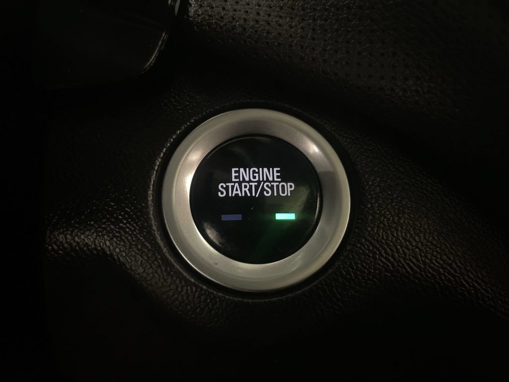 Used 2023 Chevrolet Equinox Premier FWD image 11