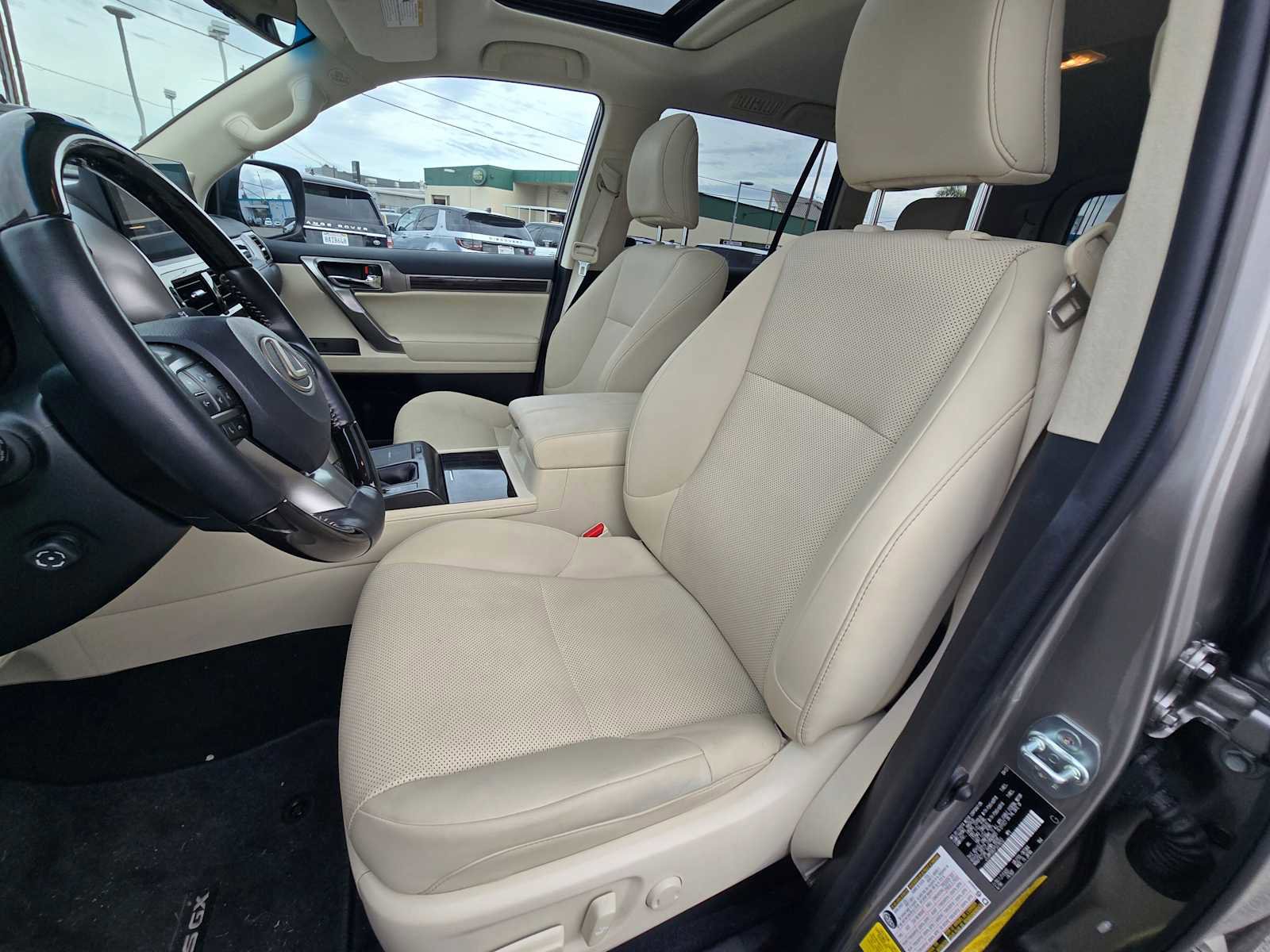 Used 2023 Lexus GX 460 Premium image 23