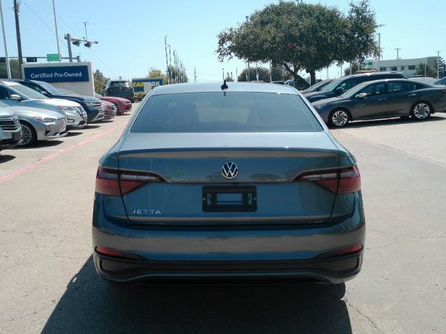 Used 2024 Volkswagen Jetta Sport FWD image 7