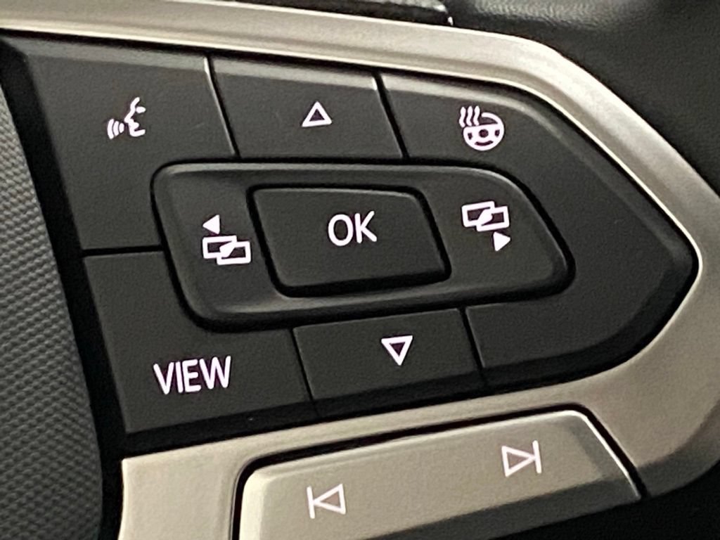New 2026 Volkswagen Taos SEL AWD/4WD image 14