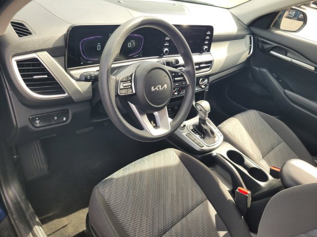 Used 2026 Kia Seltos LX AWD/4WD image 9