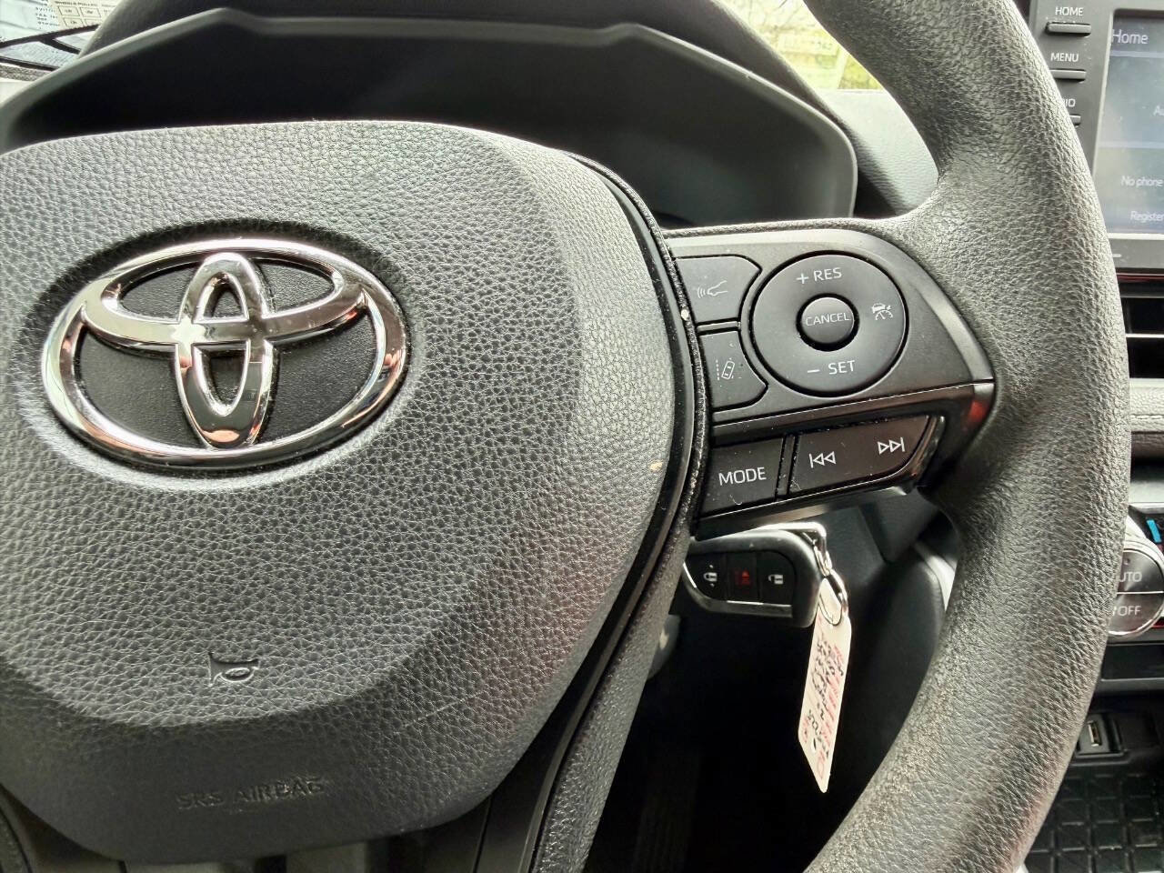 Used 2020 Toyota RAV4 LE AWD/4WD image 59