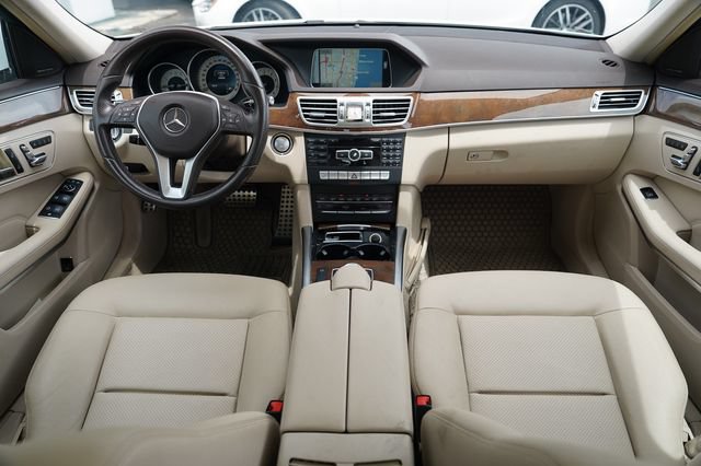 Used 2015 Mercedes-Benz E 350 4MATIC Wagon image 2