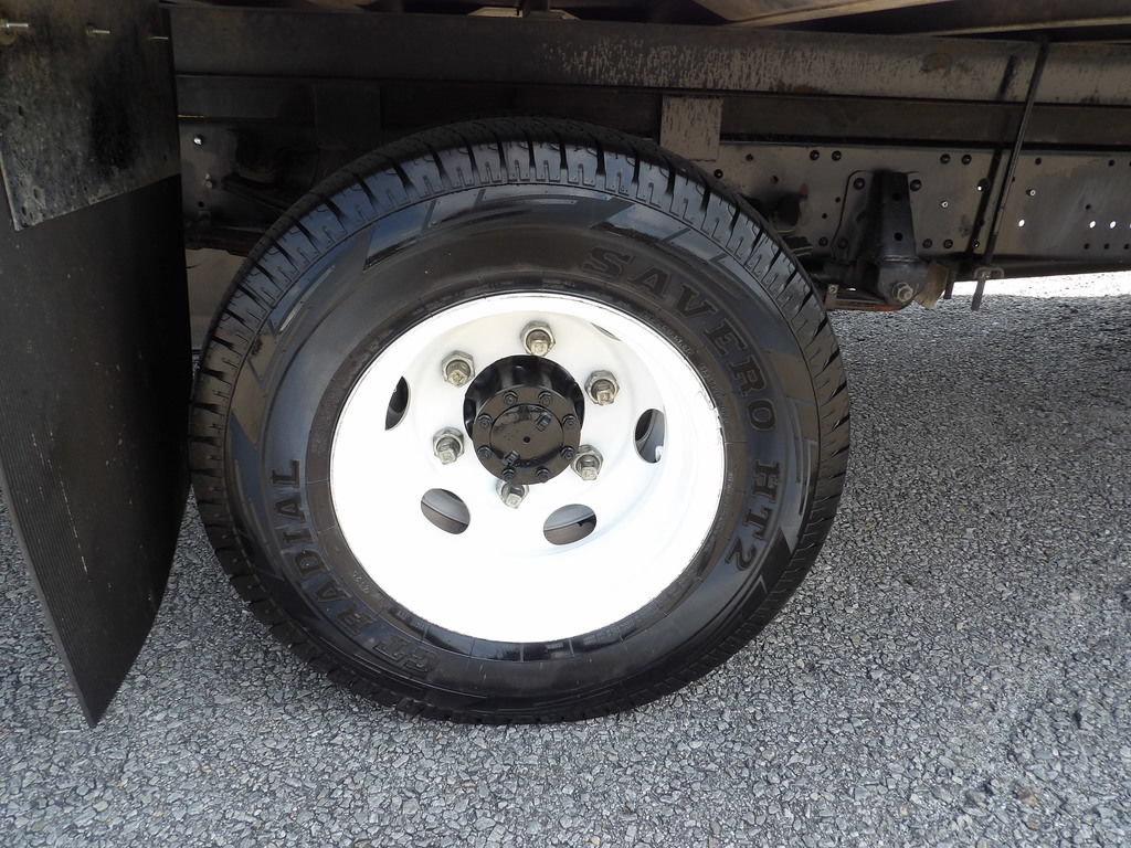 Used 2021 Isuzu NPR RWD image 44