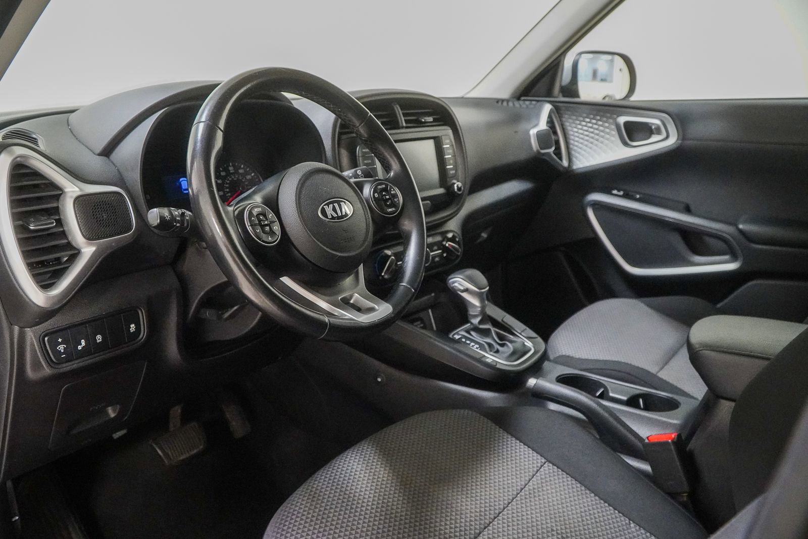 Used 2020 Kia Soul X-Line FWD image 19