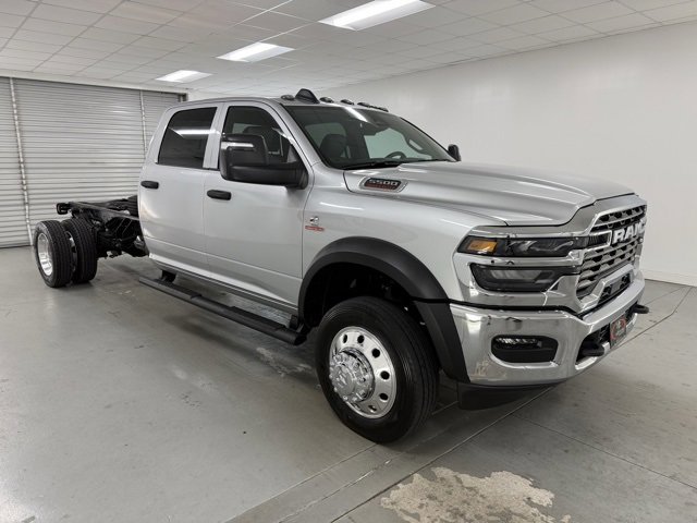 New 2026 RAM 5500 Tradesman image 3