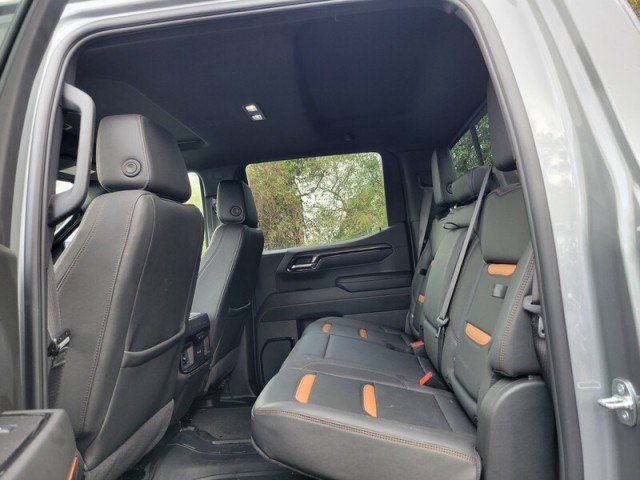 Used 2024 GMC Sierra 1500 AT4 w/ Technology Package AWD/4WD image 30
