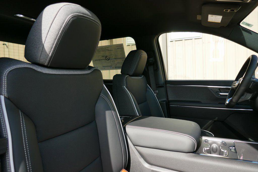 New 2026 GMC Sierra EV Elevation w/ LPO, Elevation Dark Package image 8