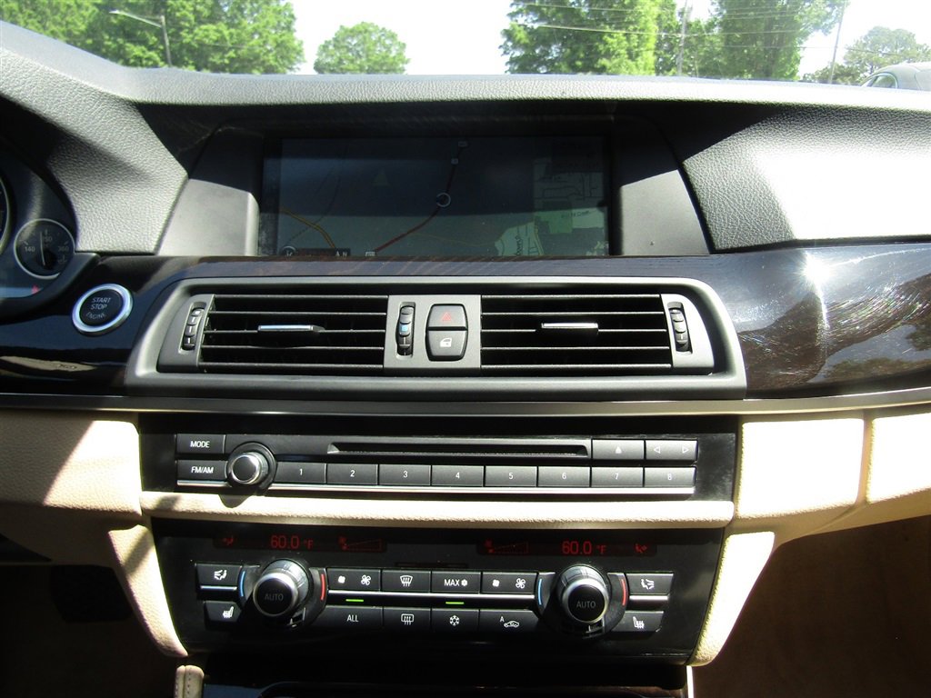 Used 2011 BMW 535i Sedan image 26