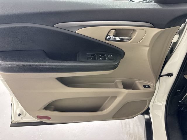 Used 2019 Honda Pilot LX image 19