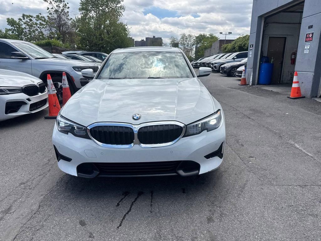 Used 2021 BMW 330e xDrive w/ Driving Assistance Package AWD/4WD image 2