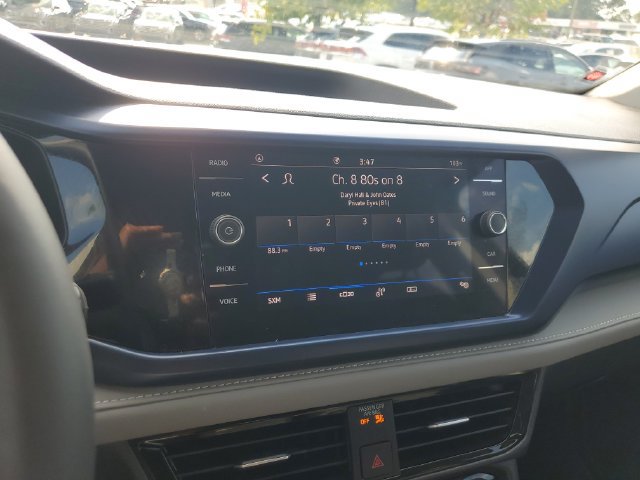 Certified 2024 Volkswagen Taos SE FWD image 25
