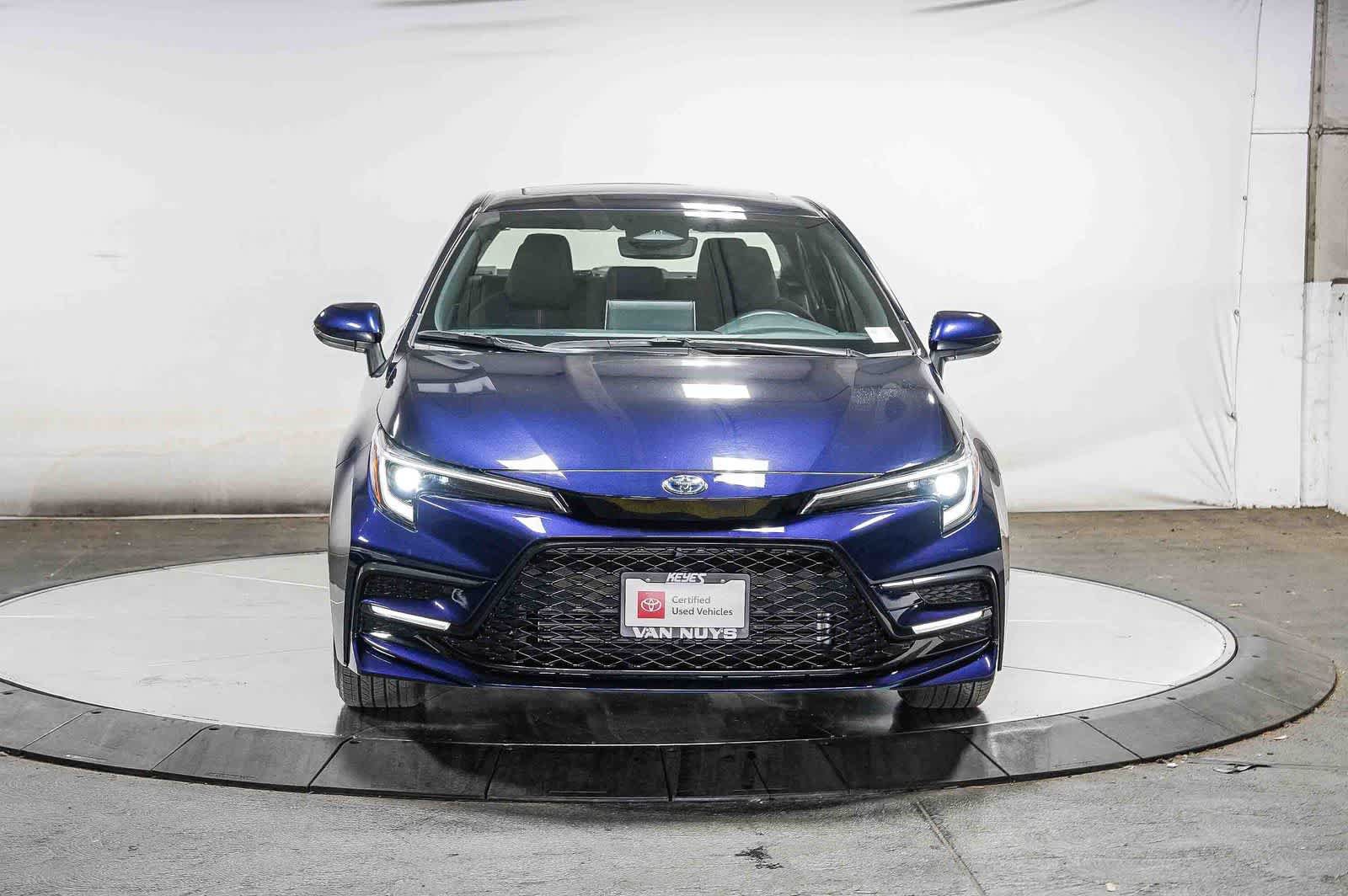 Certified 2025 Toyota Corolla SE w/ SE Premium Package FWD image 6