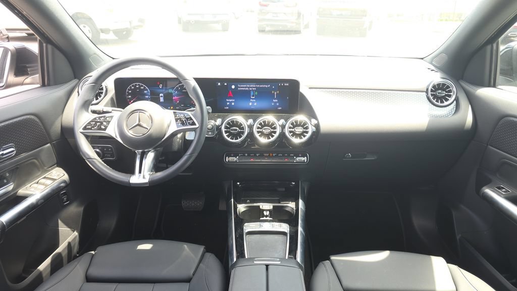 Certified 2025 Mercedes-Benz GLA 250 image 24