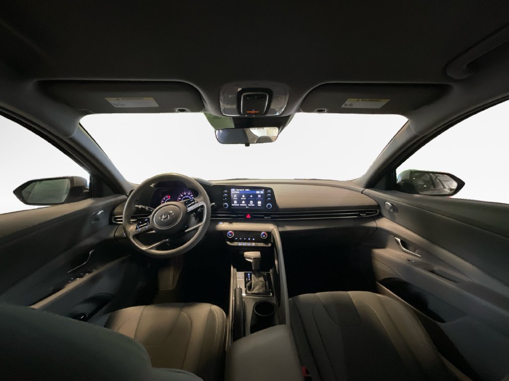 Used 2022 Hyundai Elantra SEL FWD image 22