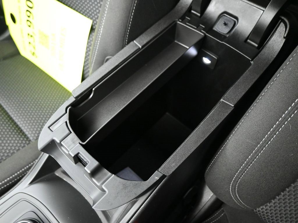 Certified 2024 GMC Terrain SLE image 17