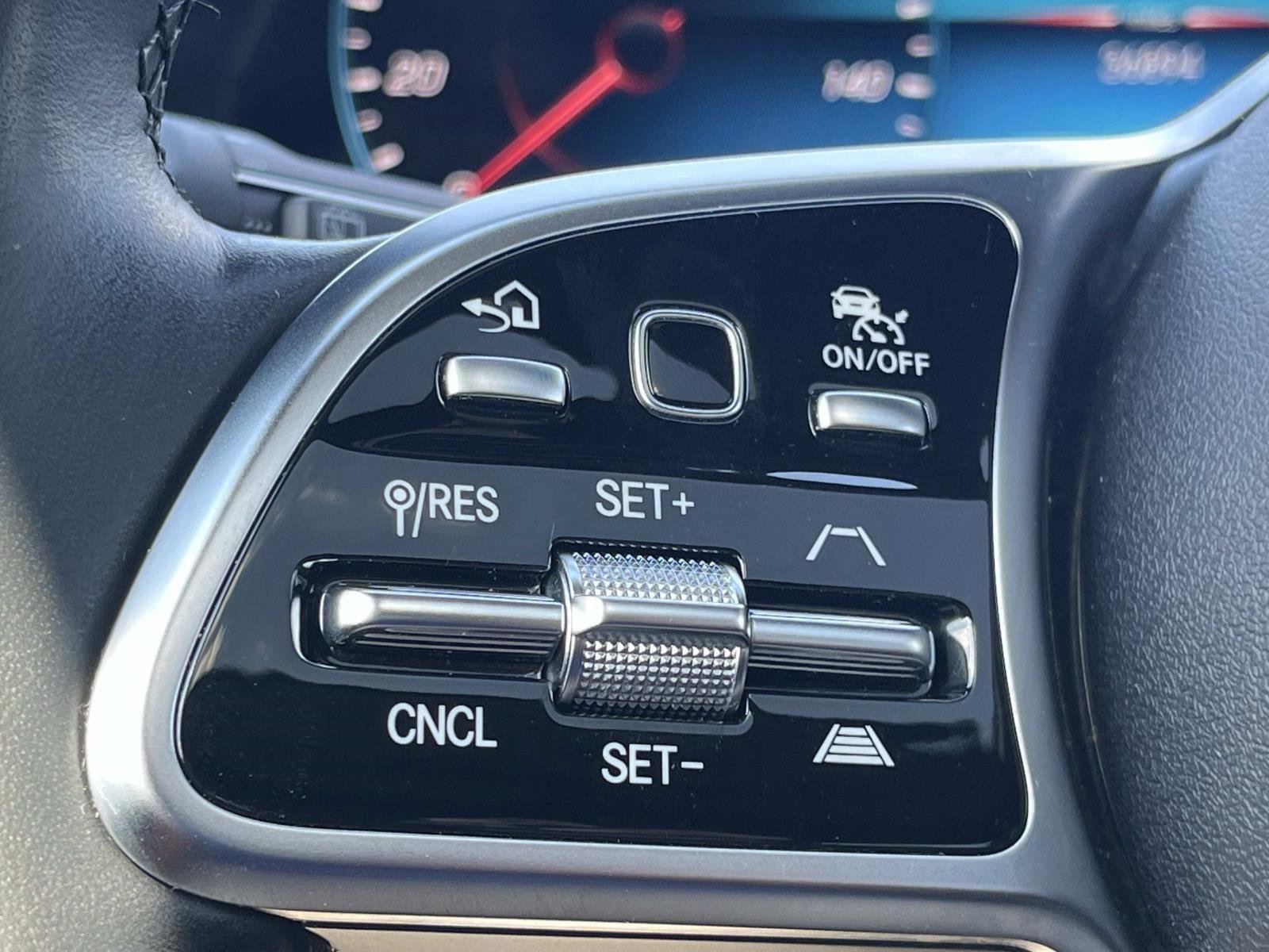 Certified 2023 Mercedes-Benz GLE 350 4MATIC image 27