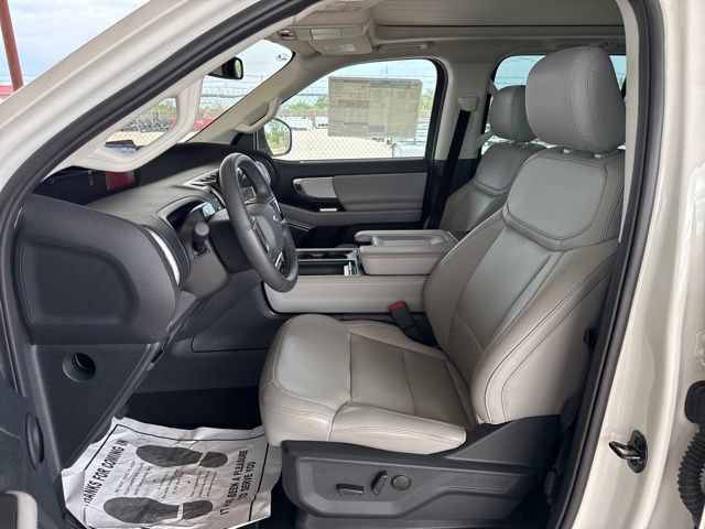 New 2025 Ford Expedition Max Active RWD image 13