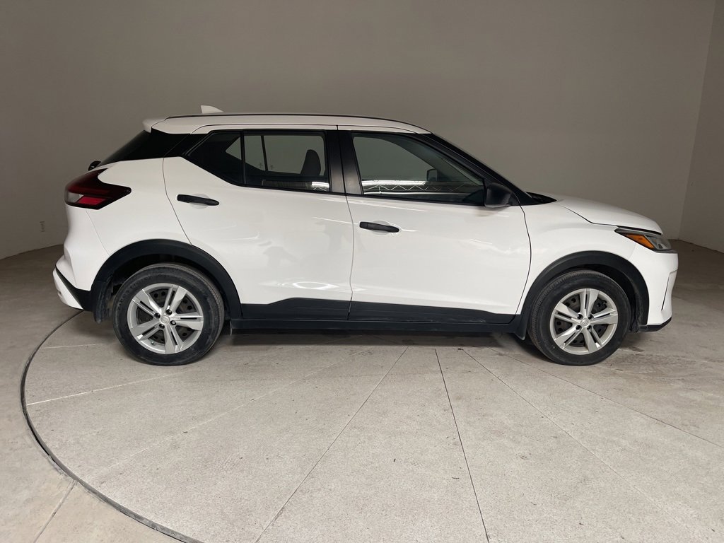 Used 2022 Nissan Kicks S image 7