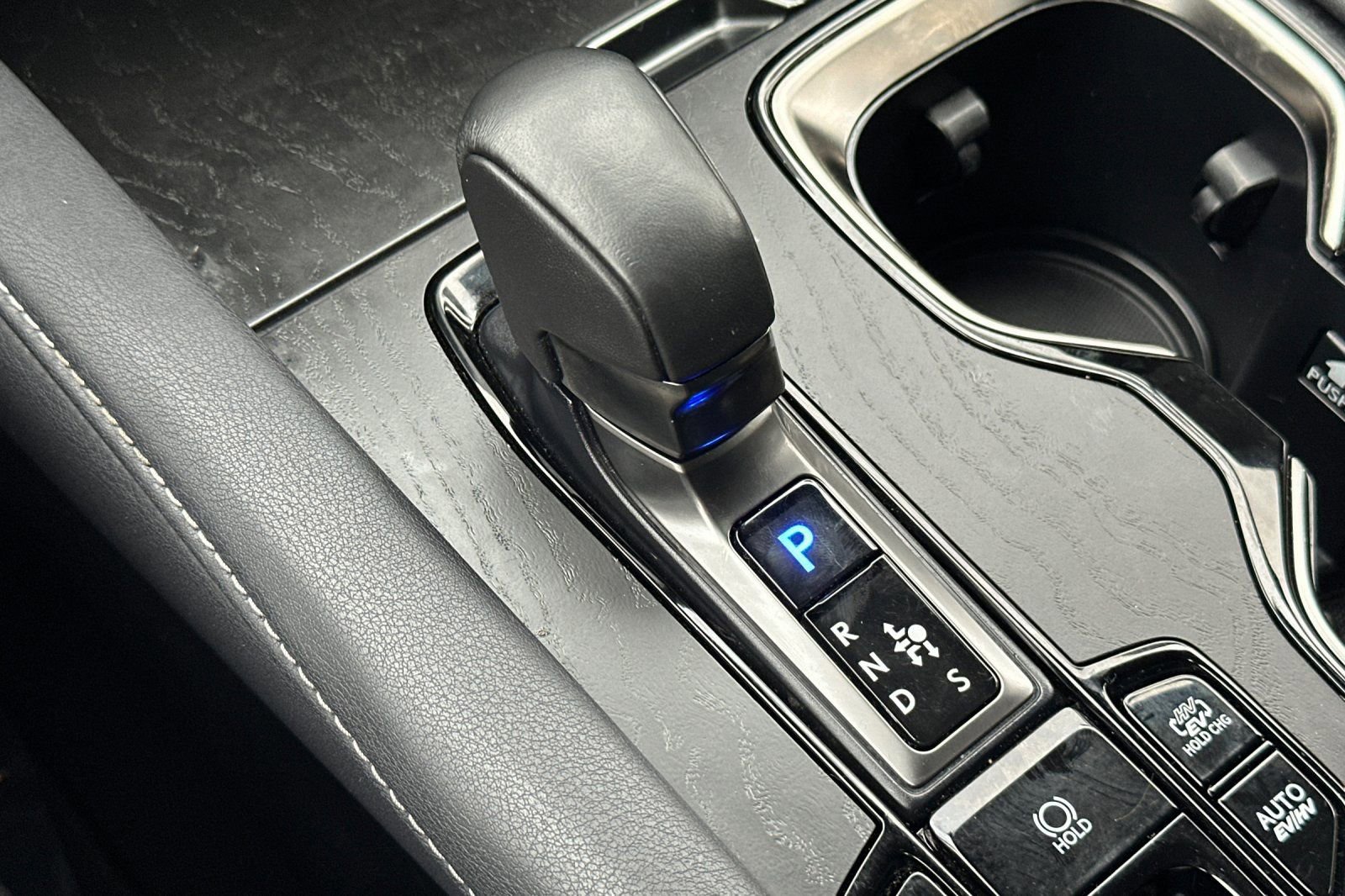 Certified 2024 Lexus RX 450h AWD w/ Luxury Package image 25