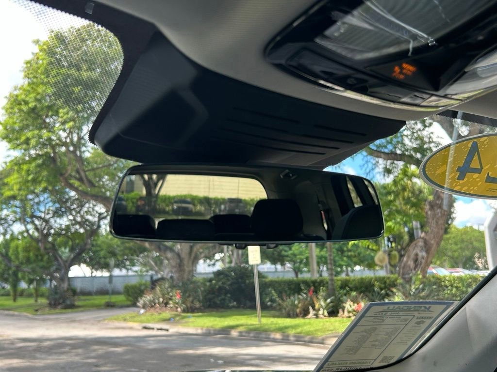 Used 2024 BMW X7 xDrive40i image 61